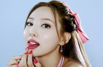 Nayeon duas vezes vazou com vídeos atraentes