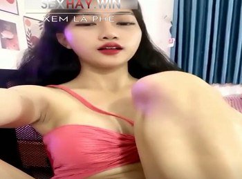 Tiktoker Kim Ly gosta de sexo com um homem desconhecido